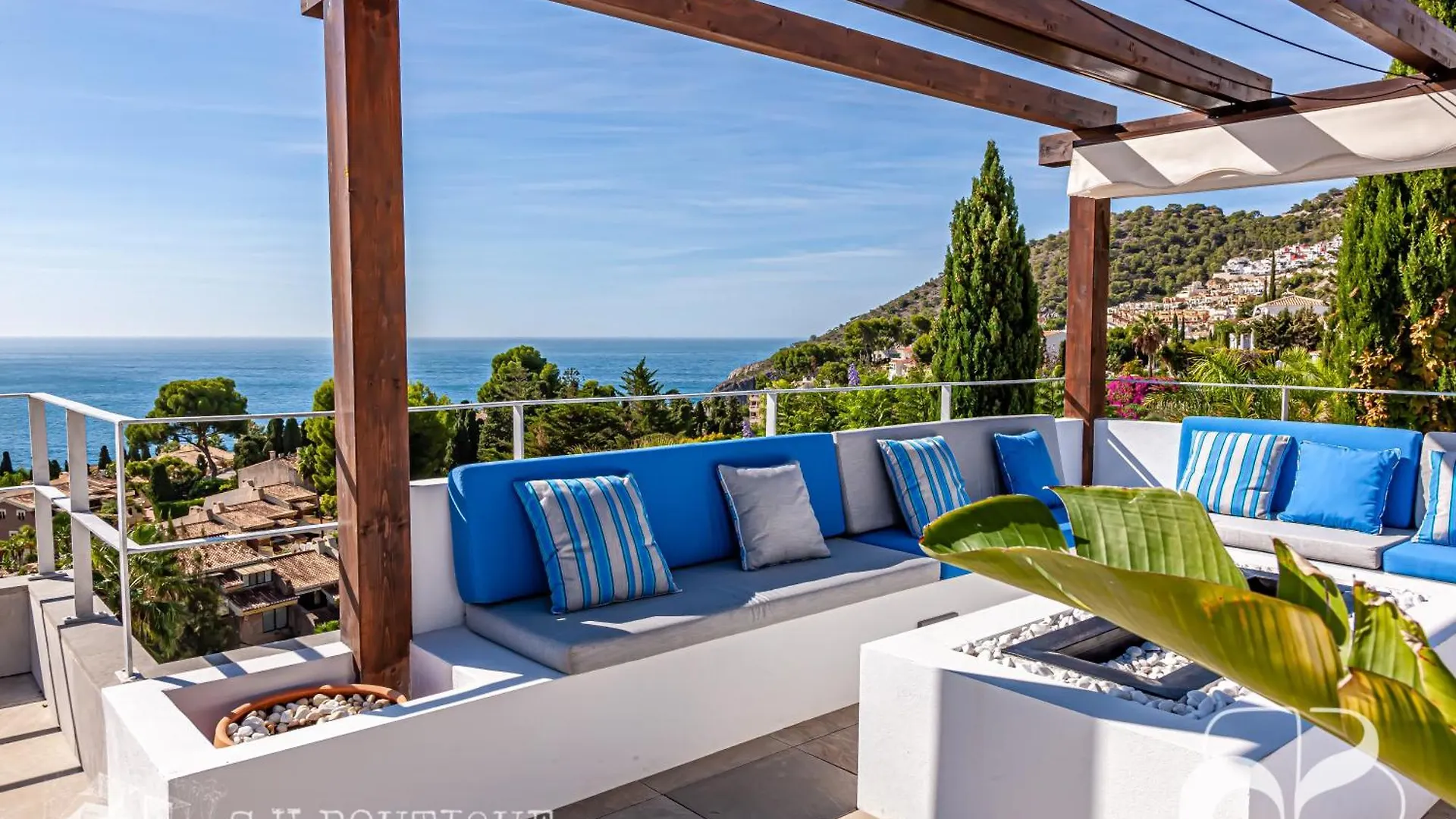 Alba Bay 5 Star Villa La Herradura